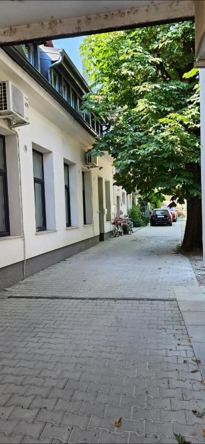 Khan Apartments 卢布尔雅那 外观 照片